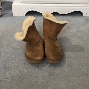 Chestnut Uggs with Button